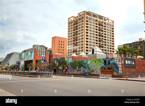 Moca los angeles gallery hi-res stock photography and images - Alamy