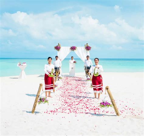 Vakkaru Maldives named 2021 World's Leading Luxury Honeymoon Resort - Maldives Magazine