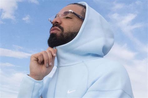 Drake 宣布推出 NOCTA x Nike Tech Fleece 最新系列 | Hypebeast