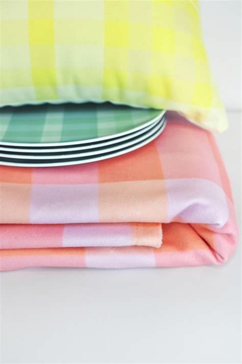 Plaid Picnic Blanket - Delineate Your Dwelling