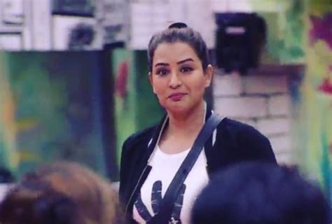 Bigg Boss 11: Shilpa Shinde fans come out in support, 'Shilpa winning ...