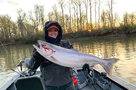 Salmon Fishing in Portland, Oregon: What You Need To Know - Portland Oregon Fishing Adventures