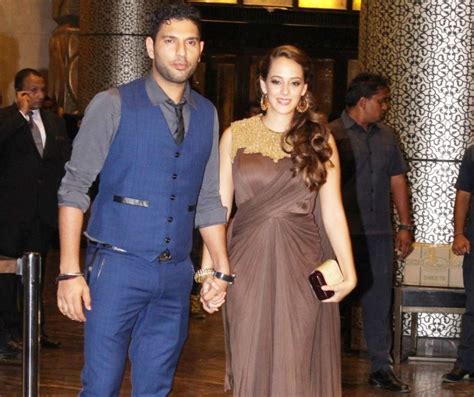 Yuvraj Singh's wife Hazel Keech's name change irks Yograj Singh; slams family guru - IBTimes India