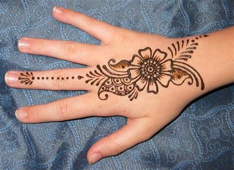 Simple Mehndi Designs Photos Picture HD Wallpapers | HD Walls