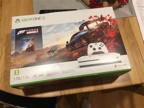 Xbox one s 1TB+forza horizon 4