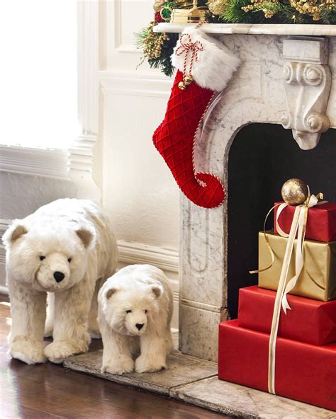 Pin by Carmen Orellana on Holidays | Polar bear christmas, Christmas bear, Bear decor