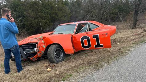 General Lee Crashes Dukes of Hazzard Style On Missouri…