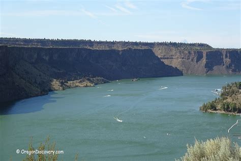 Lake Billy Chinook - Cove Palisades | Central Oregon - Oregon Discovery