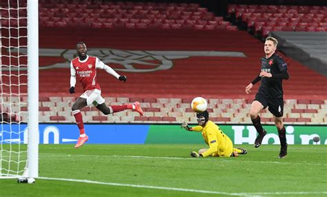 Liverpool fans want Arsenal star Nicolas Pepe signed, amid £25m story