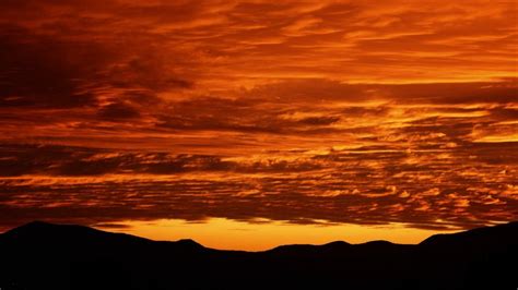 Si el cielo azul, ¿por qué en el atardecer es naranja? | 24horas