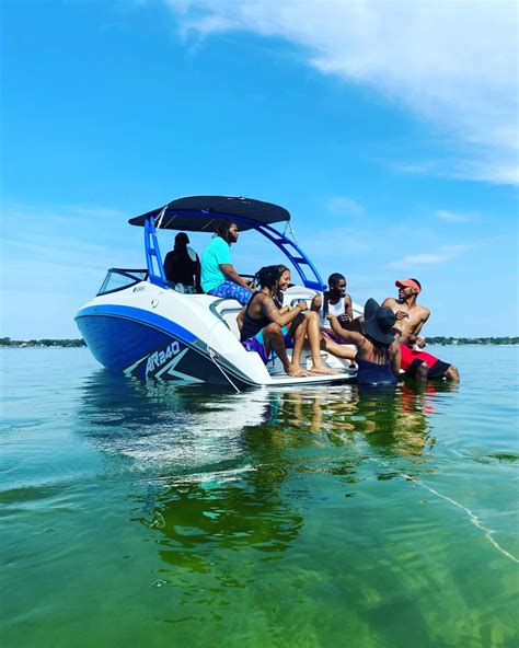 Boat Rentals Tarpon Springs FL | Rent A Pontoon Boat