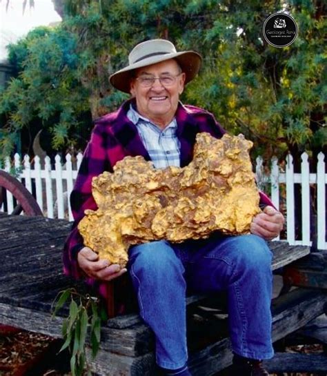 History In Pictures on Instagram: “the largest 72kg gold nugget ever found (called the Welcome ...