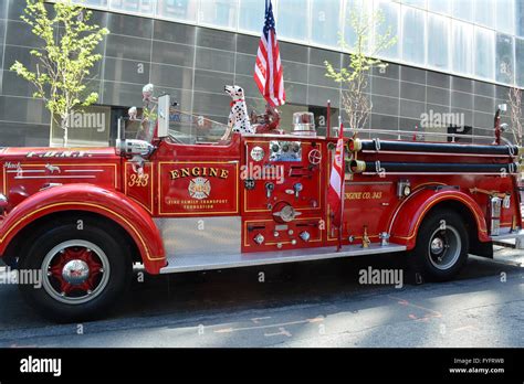 Old fashioned fire truck on display in New York City Stock Photo ...