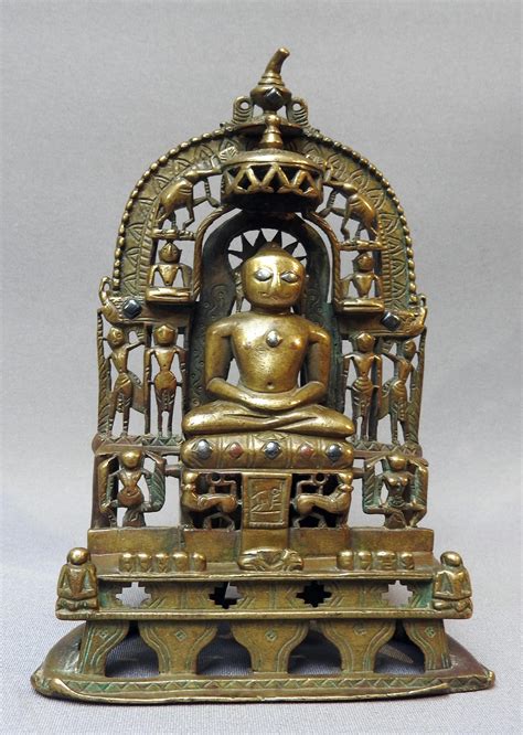 seated tirthankara Ajitanatha – Astamangala