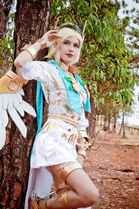 Mercy - Winged Victory Skin IV Cosplay by rizzyun on DeviantArt