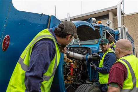 News Center|South Seattle College Teams up with Daimler Trucks to Offer ...