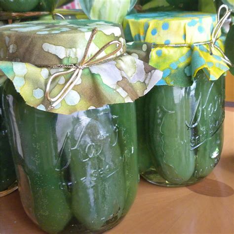 Pickle Candle - Looks like a Jar of Pickles