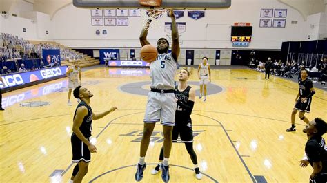 Georgetown Names Hoya Basketball Court After Legendary Coach John ...