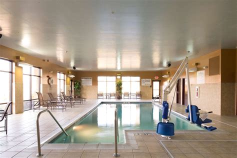 Hampton Inn & Suites Vineland, NJ - See Discounts