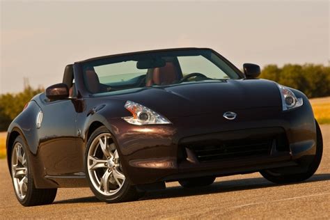 Used 2010 Nissan 370Z Touring Convertible Review & Ratings | Edmunds