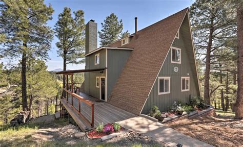 9 Beautiful Pet-Friendly Cabins in Flagstaff, Arizona - Doggy Check In