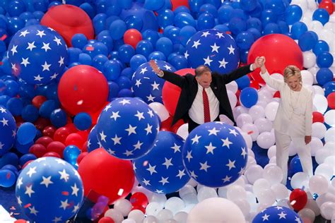 No One Has Ever Been Happier Than Hillary Clinton Playing With Balloons ...