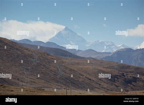 Mount Everest North side viewed from China Stock Photo - Alamy