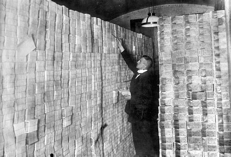 Zach Carter on the Real Story of Weimar Hyperinflation - Bloomberg