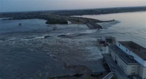 War zone villagers flee after massive Ukraine dam destroyed | Reuters