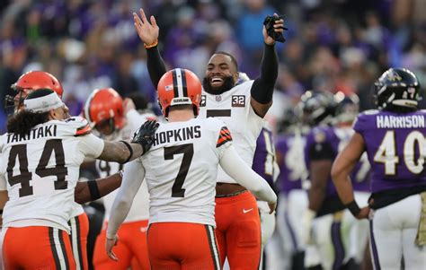 How Dustin Hopkins put out his own fire in the Browns’ win over ...