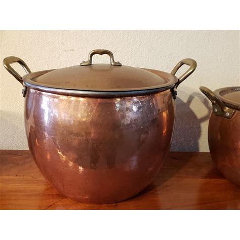 Vintage Hammered Copper Lidded Pots by Ruffoni, Italy - a Pair | Chairish