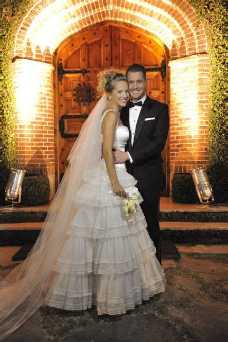 Luisana Lopilato and Michael Buble: the official wedding album (April 2, 2011). | Wedding ...