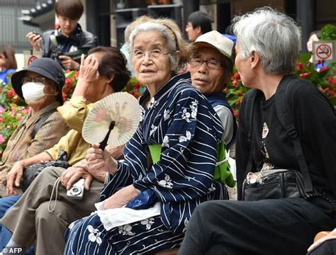 'World's oldest person' dies in Japan at 117 | Daily Mail Online