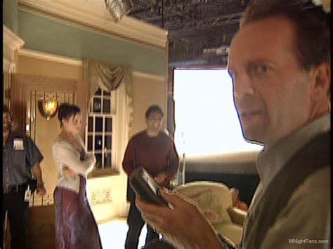 Behind the Scenes: Sixth Sense - Bruce Willis Photo (847370) - Fanpop