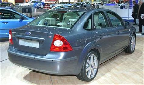 2006 Ford Focus Sedan - news, reviews, msrp, ratings with amazing images