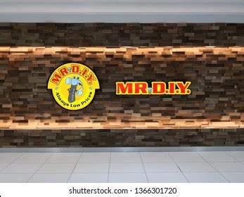 Mr Price Logo Vector (.EPS) Free Download