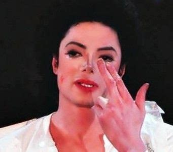 tears............. | Crying michael, Micheal jackson, Michael jackson