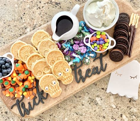 Halloween Waffle Dessert Board - Pop of Gold