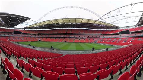 Take a seat inside Wembley Stadium with Virtual Reality - YouTube