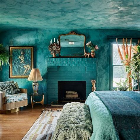 31 Eye-Catching Turquoise Bedroom Decor Ideas - Shelterness