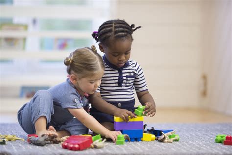 What to Do If Your Child Hasn’t Made Friends at Preschool | First 5 California