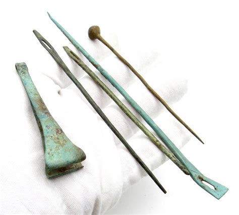 Selection of 5 Ancient Roman Bronze Medical Tools 58-142 mm (5) - Catawiki