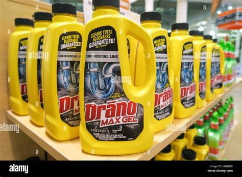 Drain cleaner hi-res stock photography and images - Alamy