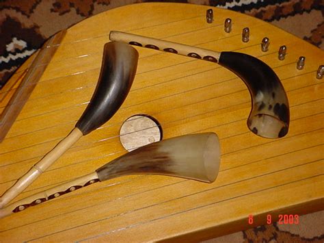 Russian traditional musical instruments