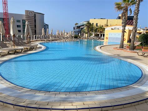 Intercontinental Hotel Malta by IHG review - Turning left for less