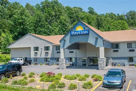 DAYS INN BY WYNDHAM ASHLAND - Updated 2024 Prices & Hotel Reviews (KY)