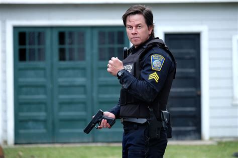 ‘Patriots Day’, Starring Mark Wahlberg, Raises Goosebumps | Observer