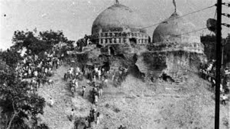 Acquittal of RSS, BJP leaders in Babri mosque demolition is a travesty ...