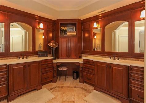 The 3-Minute Guide to a Perfect Craftsman-Style Bathroom