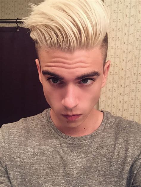 imgur.com | Men hair color, Bleach blonde hair, Dyed blonde hair